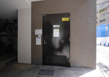 @~nɃS~uꂪAS~̂ĂȒPłB