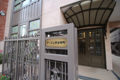 �@1992�N�z�E���{�n�E�W���O�Ǘ��̃}���V�����ł��B